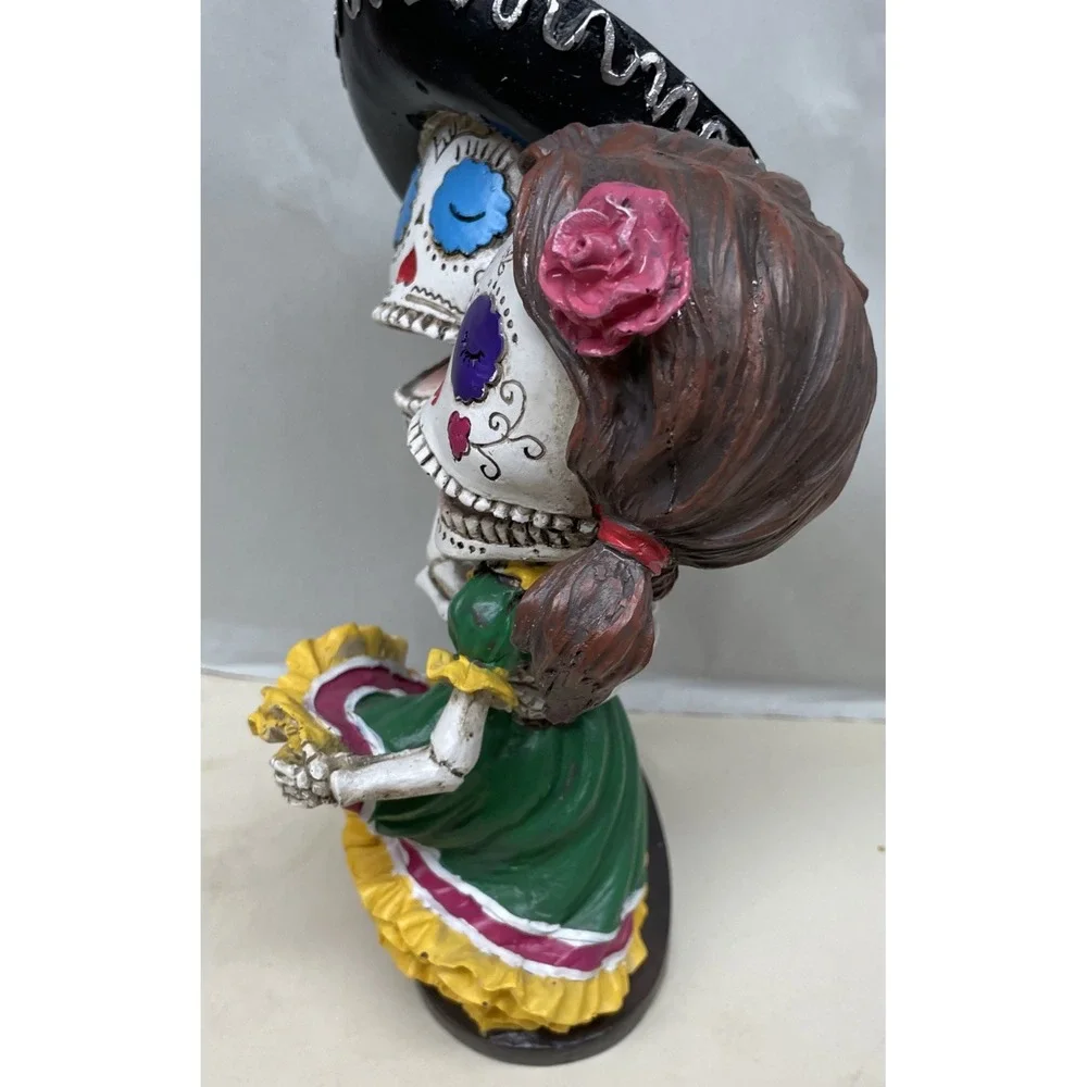 Day of the Dead Dancing Skeleton Couple Figurine 10 Inch